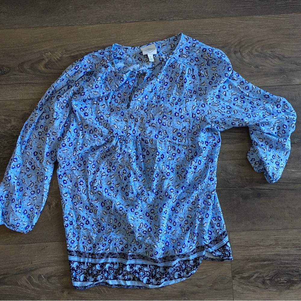 TALL Medium Light Blue Blouse with 3/4 Sleeves NEVER WORN